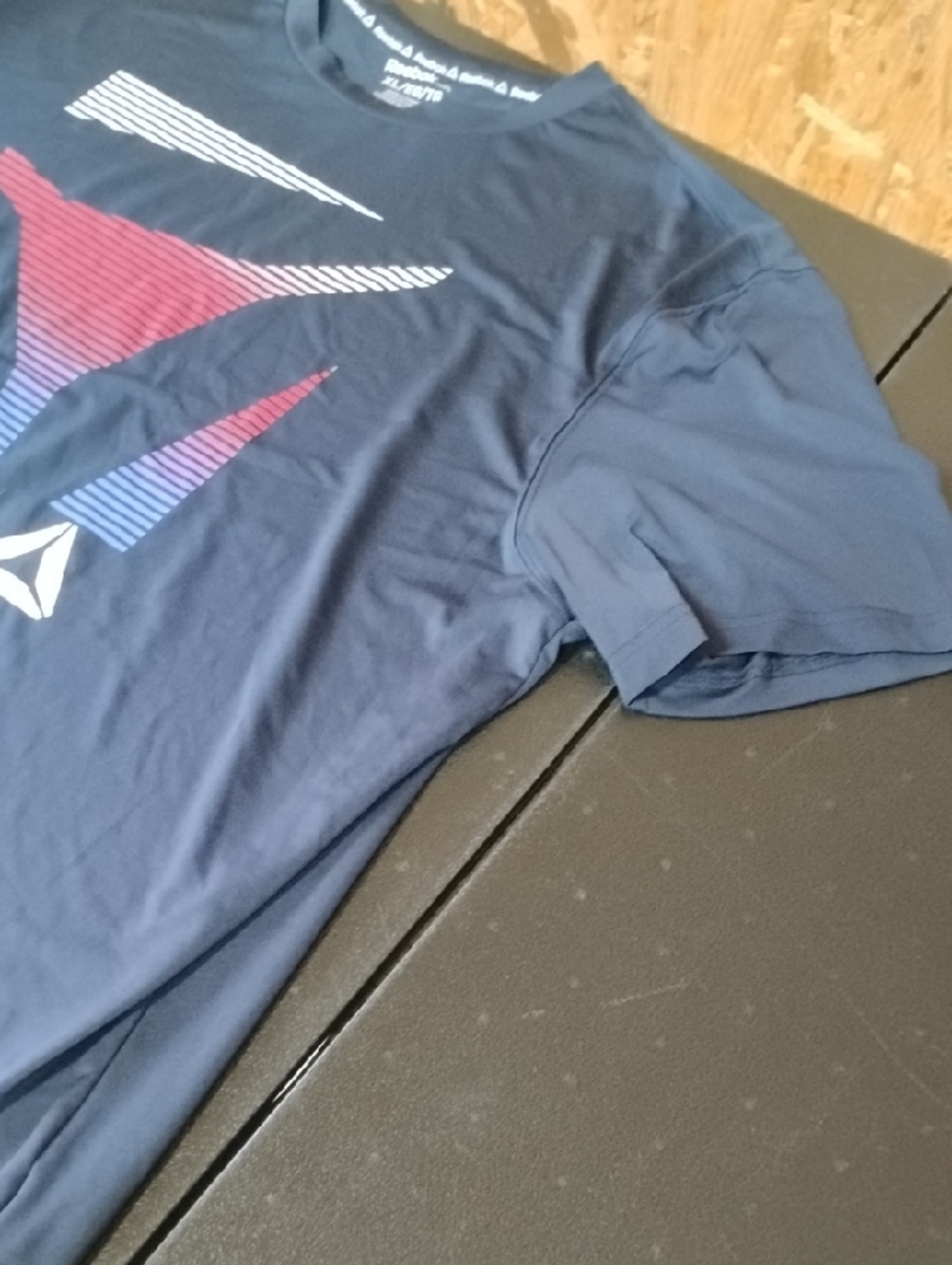 Reebok Navy Tee Xl - Picture 2 of 6